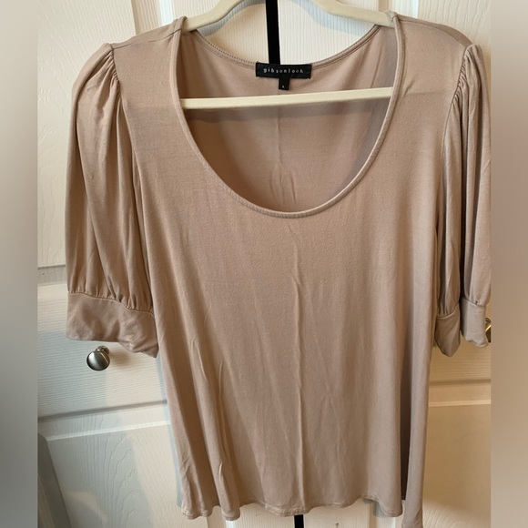 Gibson Scoop Neck Puff Sleeve Top, Large, Good Condition, Taupe - Picture 2 of 13